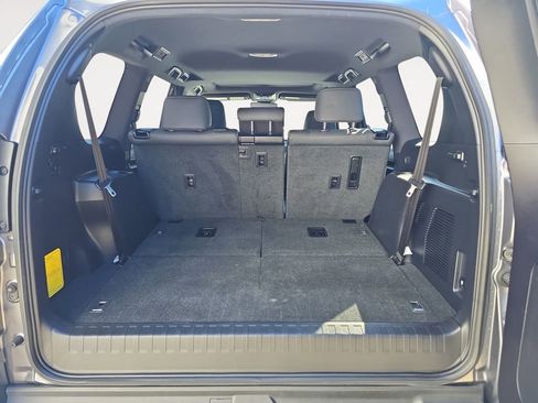 Used 2020 Lexus GX 460 Premium image 14