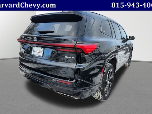 Used 2025 Buick Enclave Sport Touring image 4