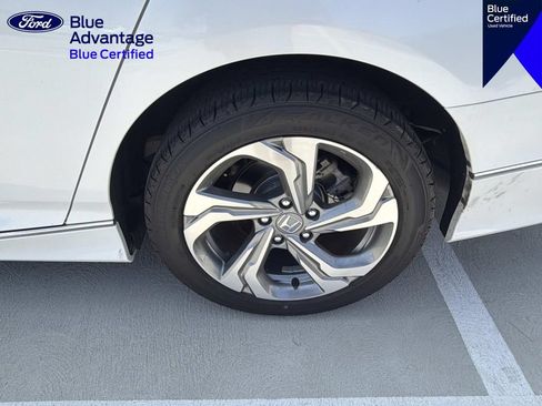Used 2018 Honda Accord EX image 12