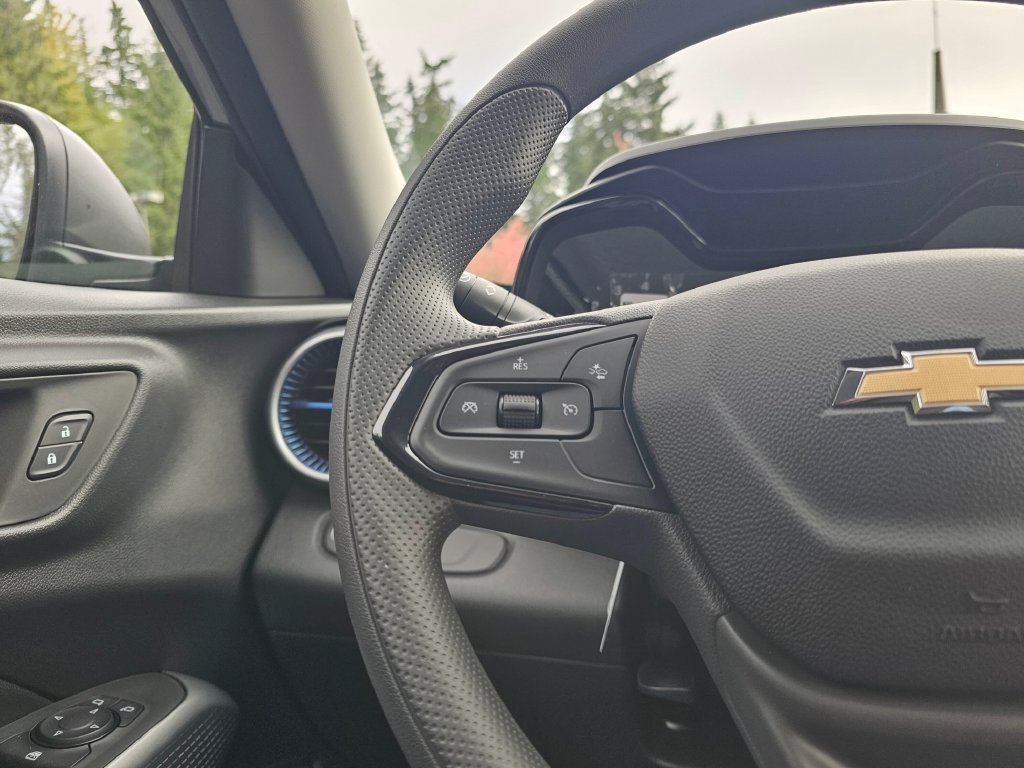 New 2026 Chevrolet Trax LS FWD image 30