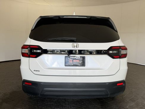 Used 2023 Honda Pilot LX image 6
