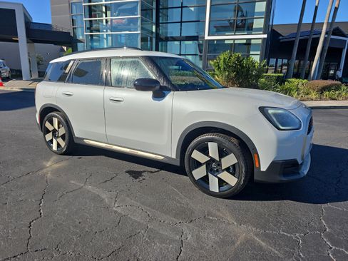 Certified 2025 MINI Cooper Countryman S w/ Comfort Package Max image 2