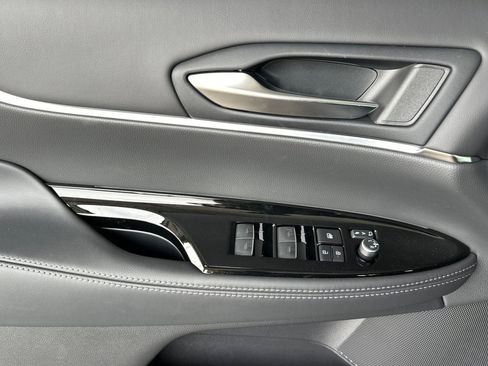 New 2025 Toyota Mirai XLE image 10