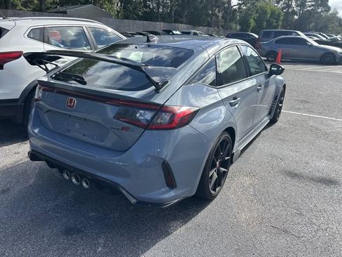 Used 2026 Honda Civic Type R image 3