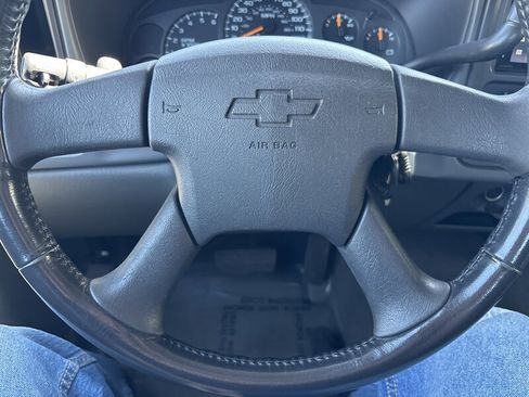 Used 2004 Chevrolet Avalanche 2WD image 44