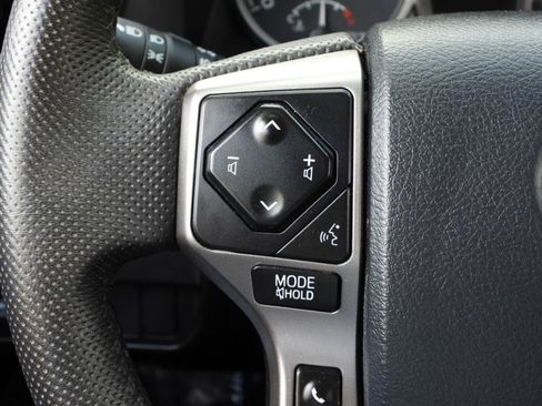 Used 2020 Toyota Tacoma SR5 w/ Technology Package AWD/4WD image 78
