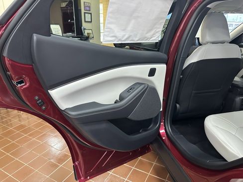 New 2025 Ford Mustang Mach-E Premium image 16