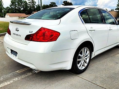 Used 2009 INFINITI G37 Journey w/ Premium Pkg RWD image 9