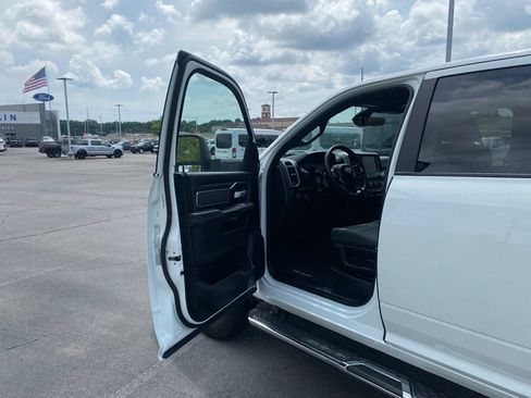 Used 2024 RAM 2500 Big Horn w/ Bed Utility Group AWD/4WD image 10