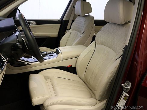Used 2026 BMW X7 xDrive40i AWD/4WD image 10