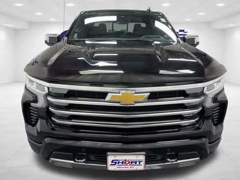 Used 2024 Chevrolet Silverado 1500 High Country w/ High Country Premium Package image 2