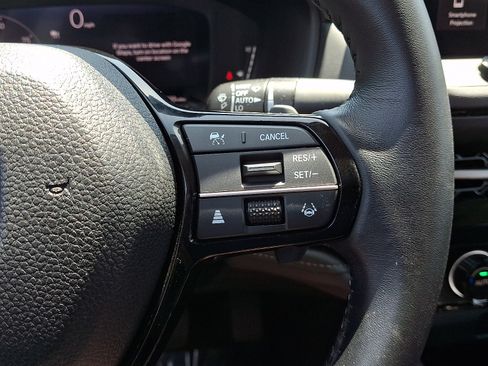 Used 2024 Honda Accord Touring image 23
