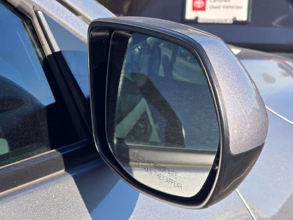 Used 2022 Honda HR-V LX image 19