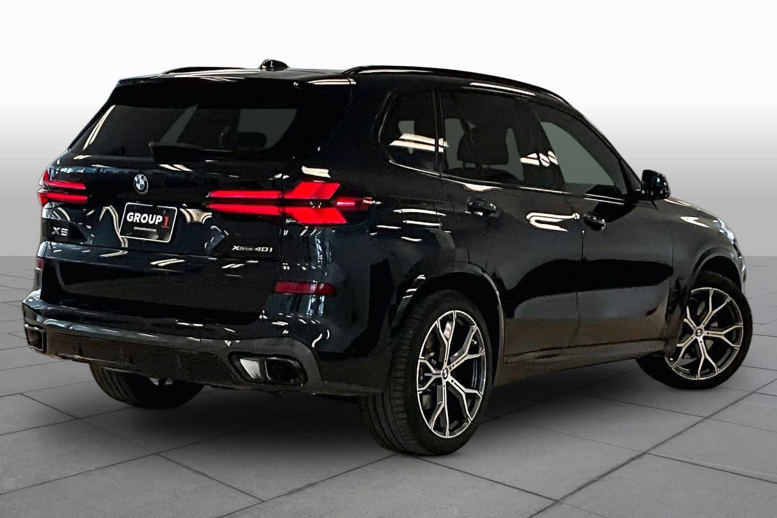 Used 2024 BMW X5 xDrive40i w/ Executive Package AWD/4WD image 12