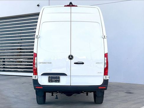 New 2025 Mercedes-Benz Sprinter 2500 image 4