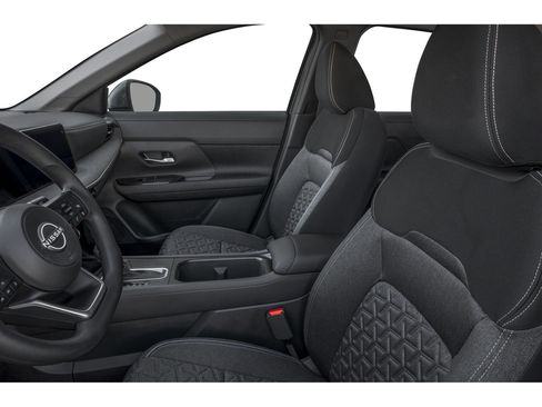 Used 2026 Nissan Kicks SV w/ SV Premium Package FWD image 29