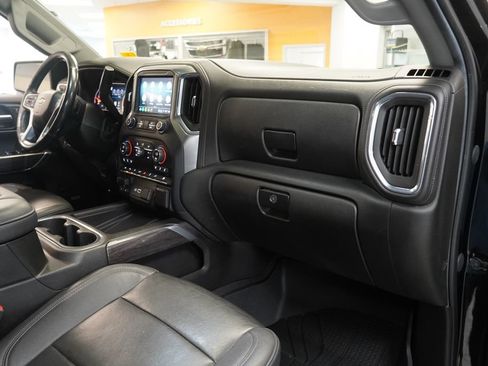 Used 2021 Chevrolet Silverado 1500 LTZ w/ Technology Package AWD/4WD image 38