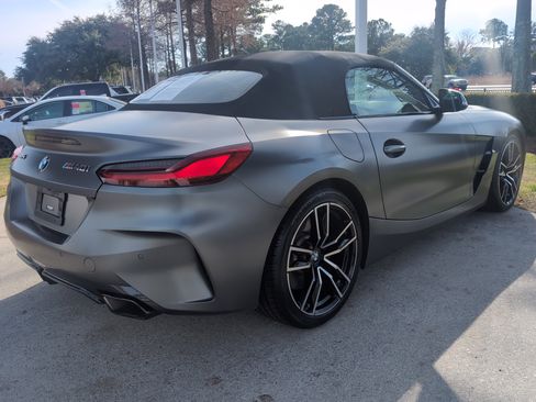 Used 2022 BMW Z4 M40i w/ Driving Assistance Package image 10