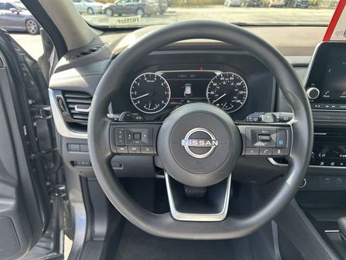 Certified 2022 Nissan Rogue SV image 20