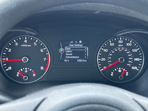 Used 2017 Kia Optima LX image 25