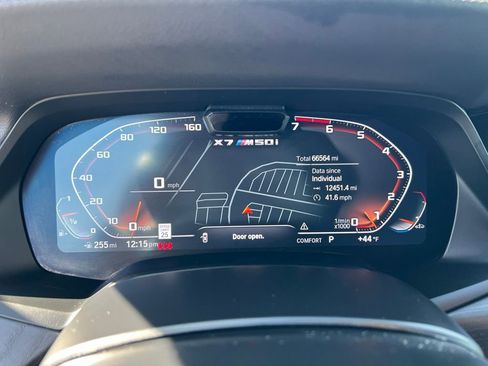 Used 2022 BMW X7 M50i image 53