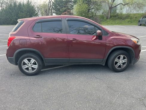 Used 2017 Chevrolet Trax LS image 5