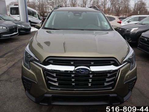 Used 2023 Subaru Ascent Premium w/ Convenience Package image 2