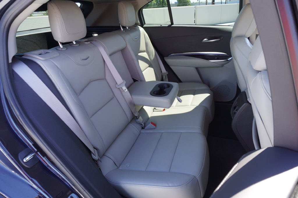 Used 2023 Cadillac XT4 Luxury FWD image 9