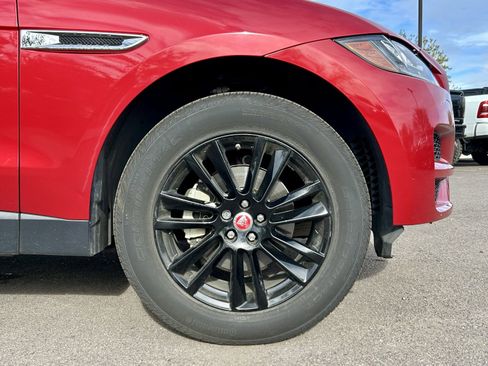 Used 2018 Jaguar F-PACE Prestige image 9