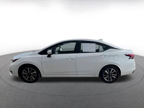 Used 2025 Nissan Versa SV FWD image 8
