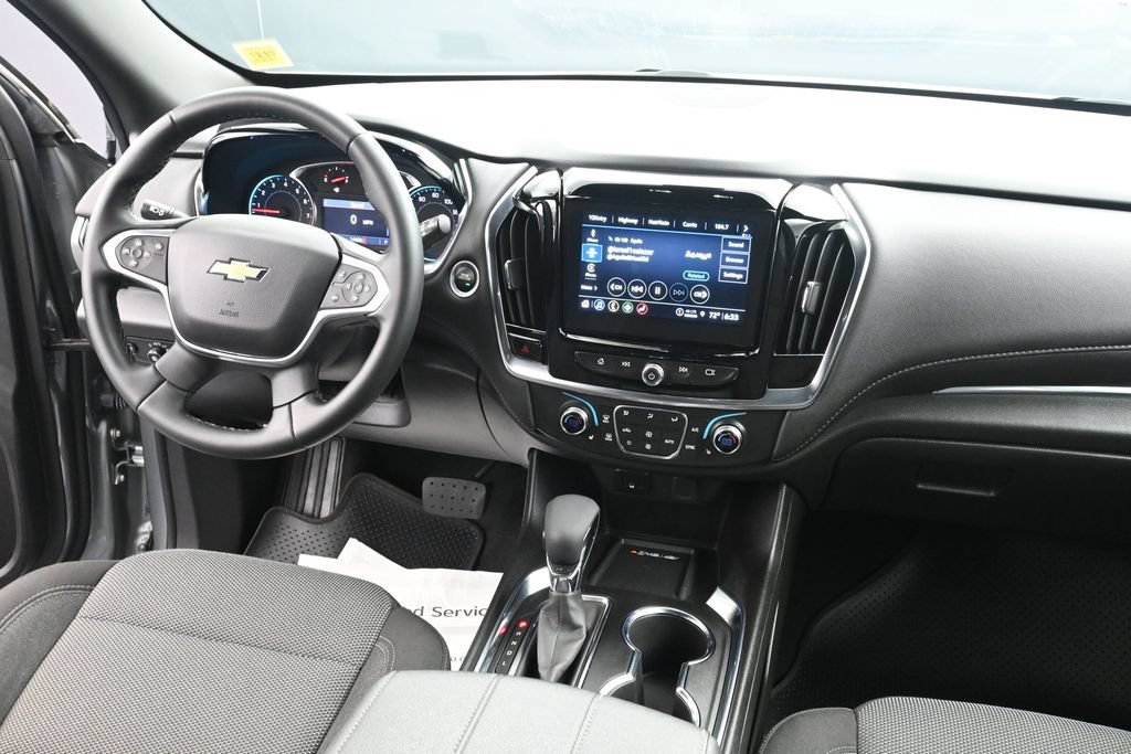 Used 2023 Chevrolet Traverse LT AWD/4WD image 14