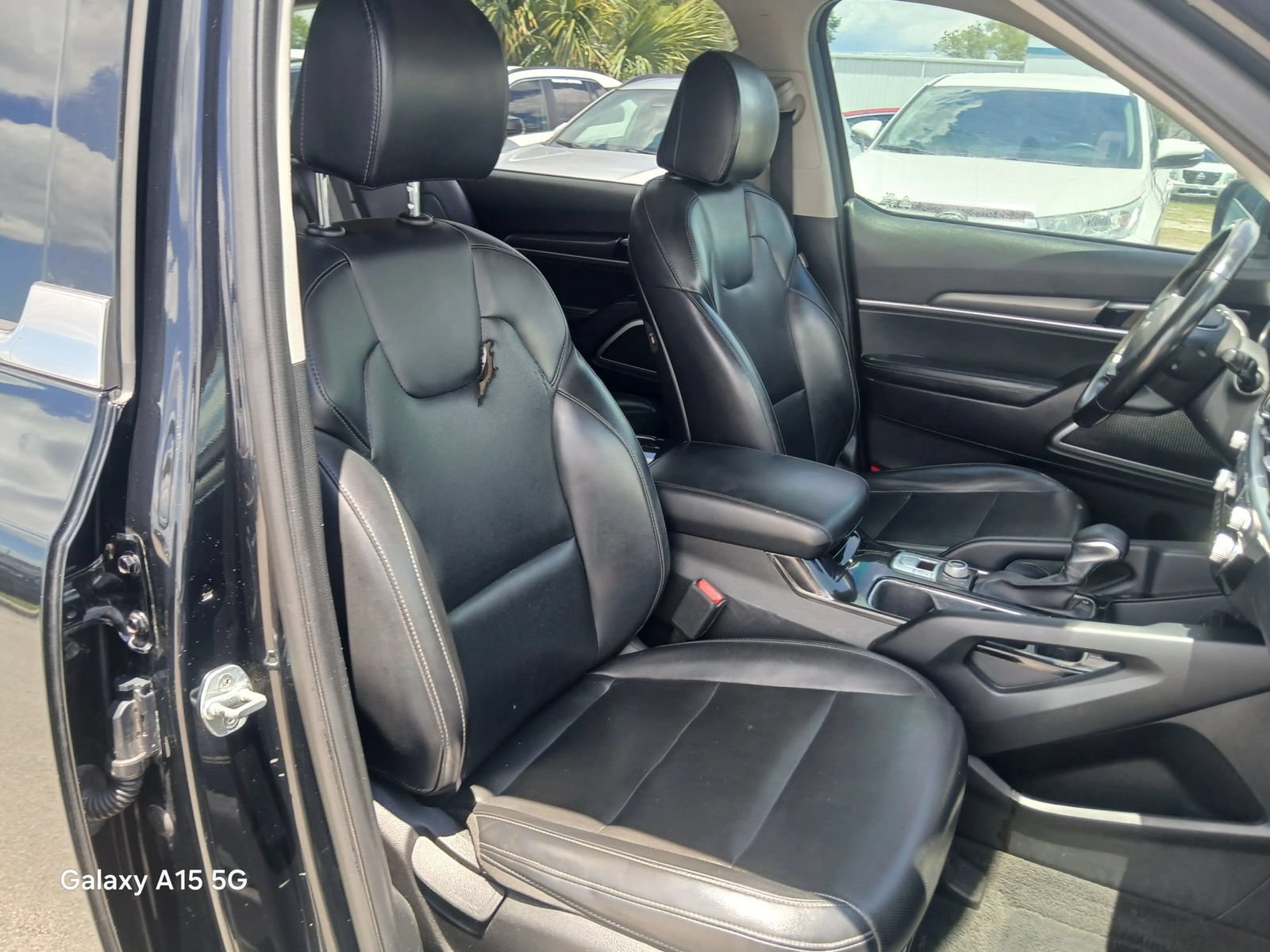Used 2022 Kia Telluride LX AWD/4WD image 22