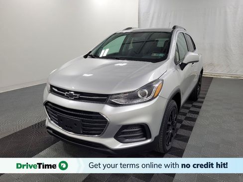 Used 2021 Chevrolet Trax LT w/ Driver Confidence Package AWD/4WD image 1