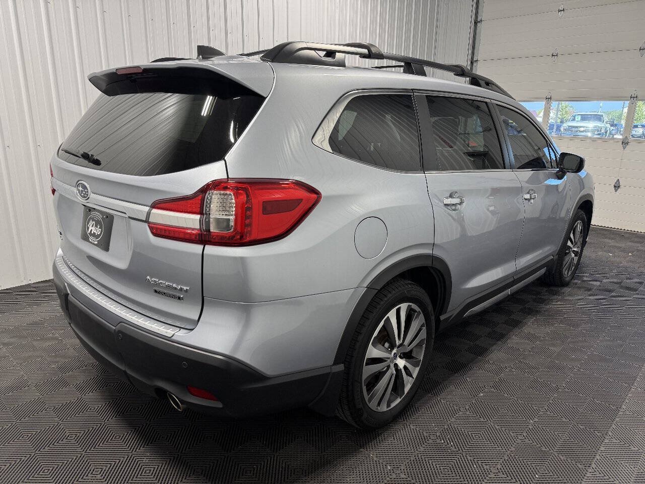 Used 2022 Subaru Ascent Touring w/ Popular Package #2A AWD/4WD image 3