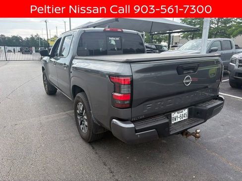 Used 2022 Nissan Frontier SV RWD image 5