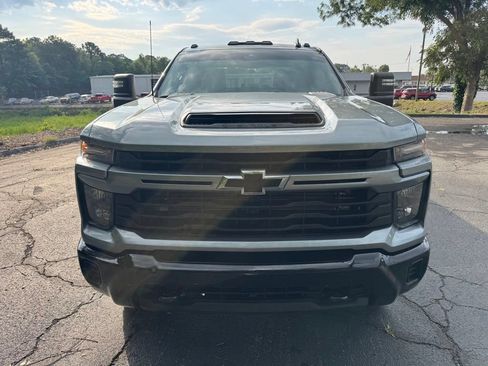 Used 2024 Chevrolet Silverado 2500 Custom w/ Custom Value Package AWD/4WD image 15