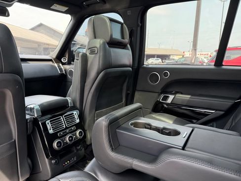 Used 2015 Land Rover Range Rover Supercharged AWD/4WD image 19