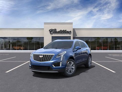 New 2025 Cadillac XT5 Premium Luxury w/ LPO, Floor Liner Package image 8