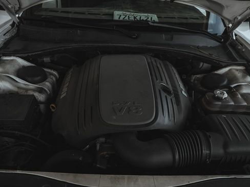 Used 2018 Dodge Charger R/T image 35