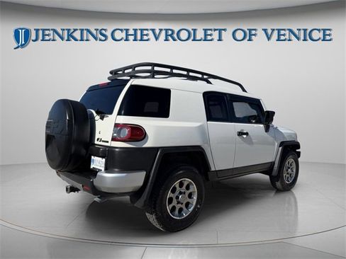 Used 2012 Toyota FJ Cruiser 4WD image 5