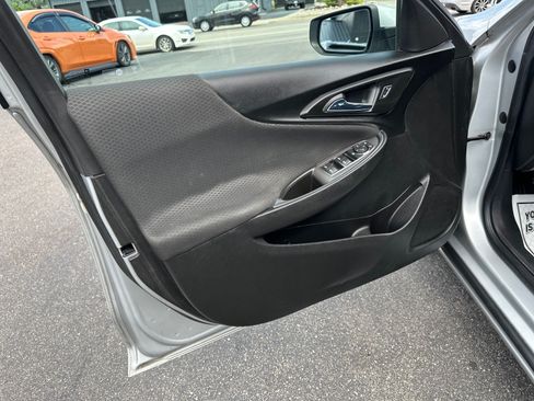 Used 2016 Chevrolet Malibu LT FWD image 7