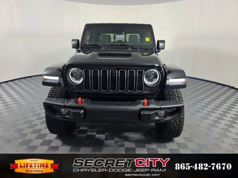 New 2025 Jeep Gladiator Mojave image 2