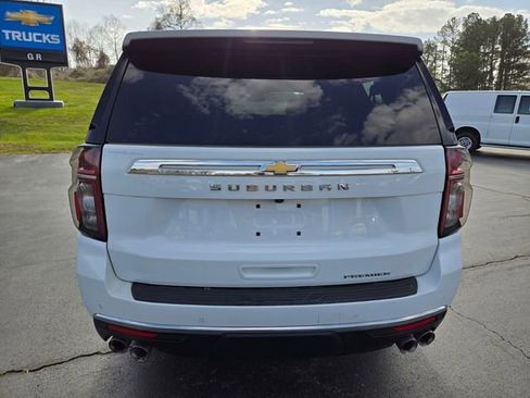 Used 2023 Chevrolet Suburban Premier AWD/4WD image 7