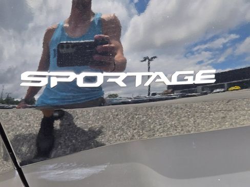 Certified 2026 Kia Sportage EX w/ EX Panorama Roof Package FWD image 12