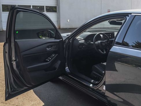 Used 2023 Honda Accord Touring image 26