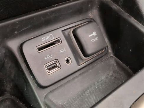 Used 2018 Jeep Cherokee Sport w/ Cold Weather Group image 28