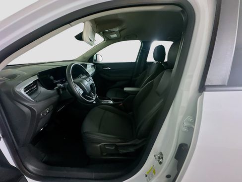 Used 2025 Buick Encore GX Preferred FWD image 13