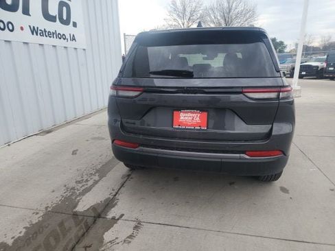 New 2026 Jeep Grand Cherokee Altitude AWD/4WD image 19