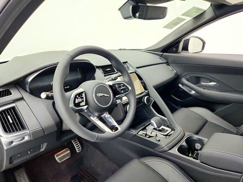 New 2024 Jaguar E-PACE R-Dynamic SE image 20