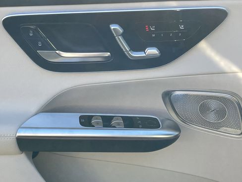 New 2026 Mercedes-Benz GLC 300 4MATIC image 18